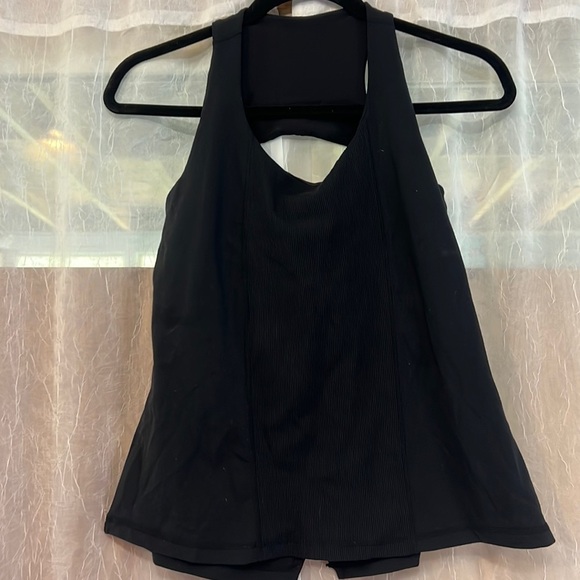 lululemon black  shelf tank medium - Picture 1 of 4